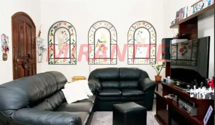 Sobrado de 180m² com 4 quartos em Santa Terezinha