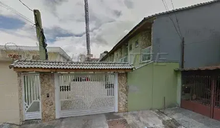 Cond. fechado de 111m² com 3 quartos em Vila Nivi