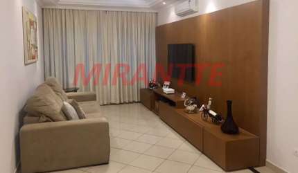 Sobrado de 308m² com 3 quartos em Santa Terezinha