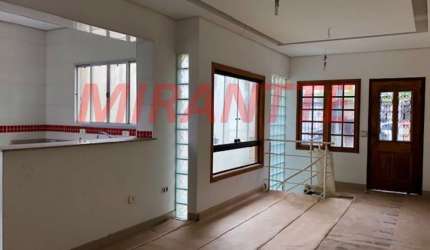 Sobrado de 351m² com 3 quartos em Jardim São Paulo