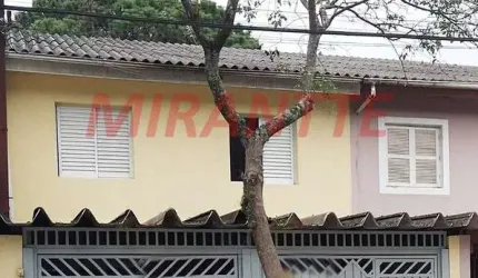 Sobrado de 160m² com 4 quartos em Jaçana