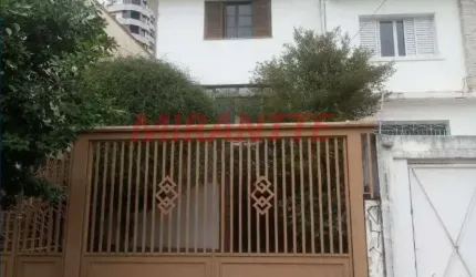 Sobrado de 134m² com 3 quartos em Água Fria