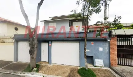 Sobrado de 190m² com 4 quartos em Jardim Leonor Mendes De Barros