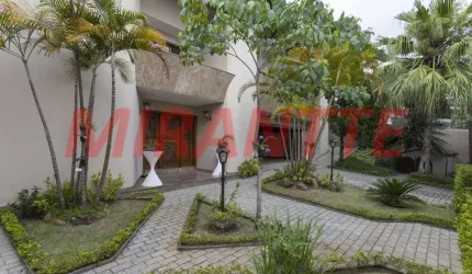Sobrado de 874m² com 4 quartos em Jardim São Bento