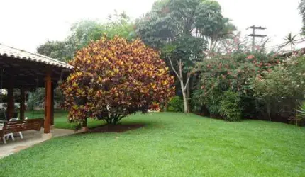 Casa terrea de 2770m² com 4 quartos em Lapa De Baixo