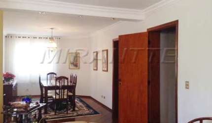 Apartamento de 193m² com 3 quartos em Água Fria