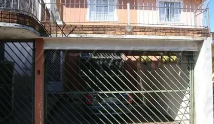 Sobrado de 150m² com 3 quartos em Santa Terezinha