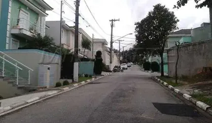 Terreno de 299m² em Horto Florestal