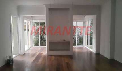 Sobrado de 700m² com 3 quartos em Morumbi