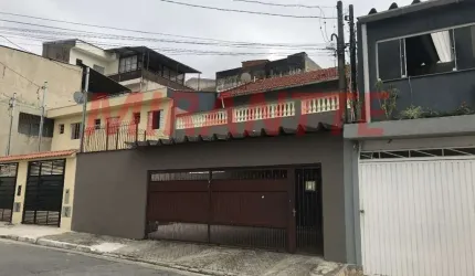 Sobrado de 232m² com 4 quartos em Vila Rica
