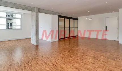 Apartamento de 213.5m² com 3 quartos em Cerqueira César