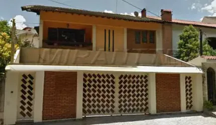 Sobrado de 400m² com 3 quartos em Tremembe