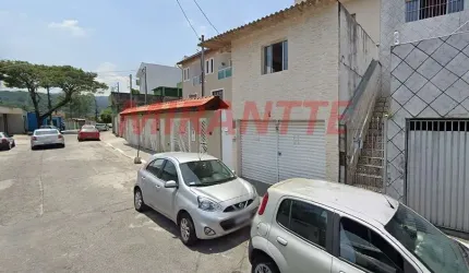 Sobrado de 80m² com 3 quartos em Jardim Peri