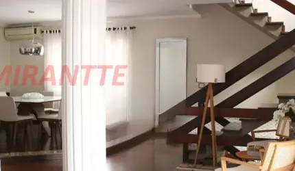 Sobrado de 572m² com 4 quartos em Jardim São Bento