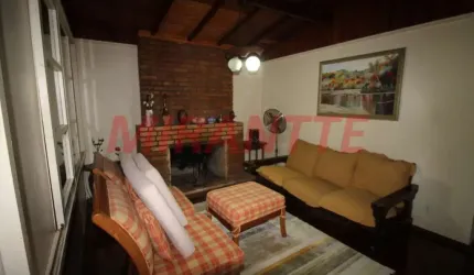 Chácara de 350m² com 4 quartos em Olho Dágua