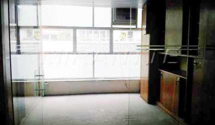 Comercial de 220m² em Santa Cecilia