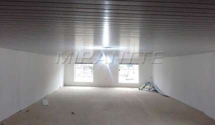 Comercial de 390m² em Carandiru