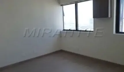Comercial de 45m² em Santana