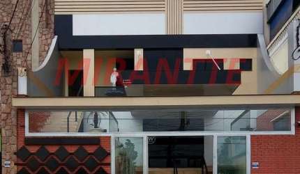 Comercial de 608m² em Penha