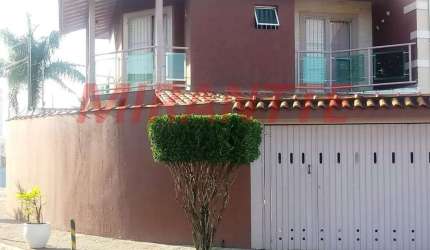 Sobrado de 5m² com 3 quartos em Picanço