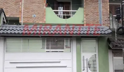 Sobrado de 240m² com 3 quartos em Vila Rosália