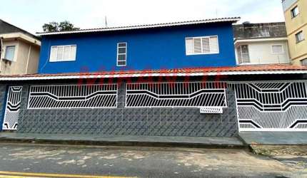 Sobrado de 261m² com 3 quartos em Vila Silveira