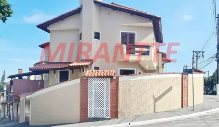 Sobrado de 164m² com 4 quartos em Vila Galvão