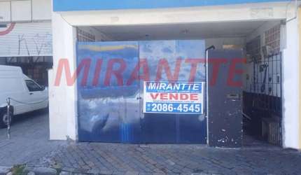 Sobrado de 180m² com 4 quartos em Jardim Pinhal