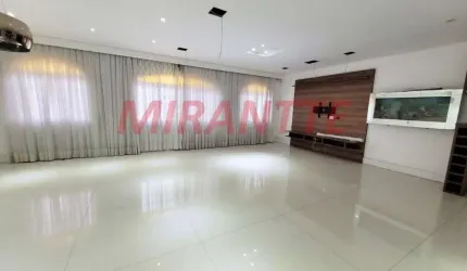 Sobrado de 385m² com 3 quartos em Jardim Maia