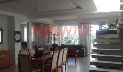 Sobrado de 315m² com 4 quartos em Vila Albertina