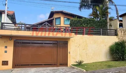 Sobrado de 193m² com 3 quartos em Barreiro - Mairiporã