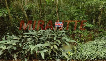 Terreno de 1268m² em Serra Da Cantareira