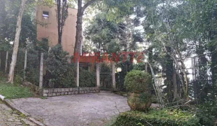 Sobrado de 156m² com 2 quartos em Serra da Cantareira