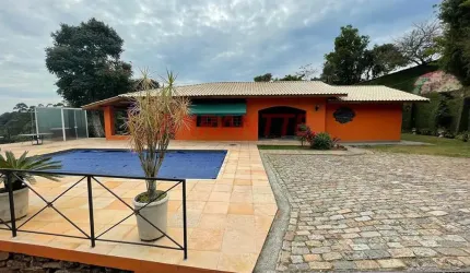 Cond. fechado de 654m² com 3 quartos em Serra Da Cantareira