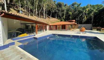 Casa terrea de 350m² com 4 quartos em Serra da Cantareira