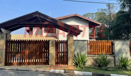 Cond. fechado de 262.9m² com 4 quartos em pq imperial