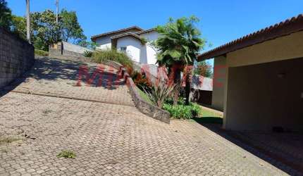 Cond. fechado de 232.98m² com 3 quartos em Suiça da Cantareira