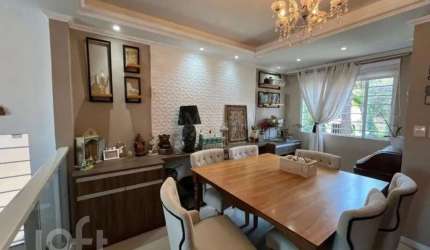 Casa à venda em Jardim Atlântico com 214 m², 3 qua