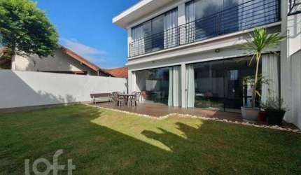 Casa à venda em Lagoa da Conceição com 194 m², 3 q