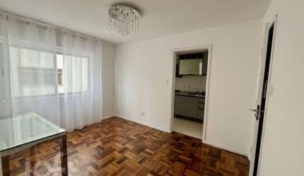 Apartamento à venda em Centro com 48 m², 2 quartos