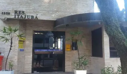 Apartamento à venda em Centro com 80 m², 3 quartos