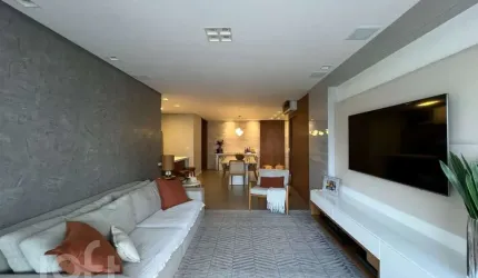 Apartamento à venda em Agronômica com 121 m², 3 qu