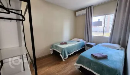 Apartamento à venda em Centro com 61 m², 2 quartos
