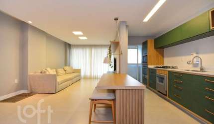 Apartamento à venda em Agronômica com 121 m², 3 qu