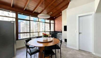 Cobertura duplex à venda no Centro