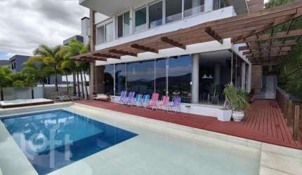 Casa à venda em Recanto dos Açores com 791 m², 5 q