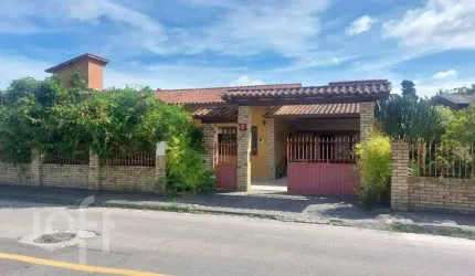 Casa à venda em Santo Antônio de Lisboa com 230 m²