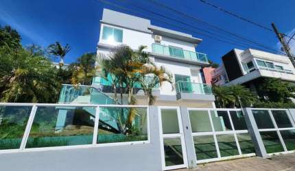 Casa de 5 suítes para locação no Córrego Grande