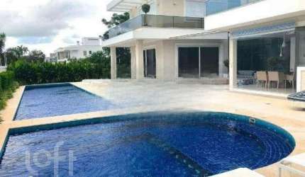 Casa à venda em Jurere Oeste com 1100 m², 9 quarto