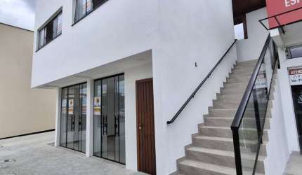 Sala comercial na Avenida Campeche